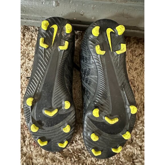 Nike Mercurial Vapor 15 Academy Soccer Cleats Size 4.5Y Black/Yellow Lightweight - Picture 4 of 8